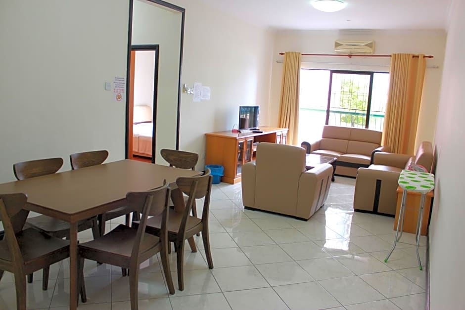 Homestay Marina Court Resort