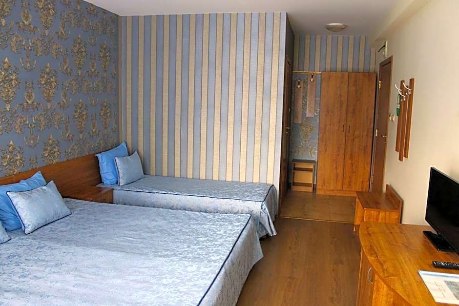 Семеен Хотел Идън