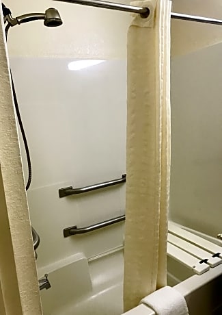 2 Double Beds Non-Smoking