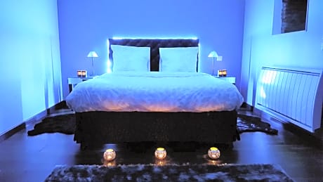 Suite-Deluxe-Whirlpool bath-Terrace-Au-Dessus des Nuages