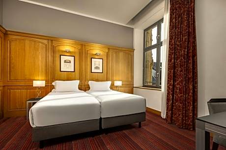 PRIVILEGE, Guest room, 2 Twin/Single Bed(s), City view