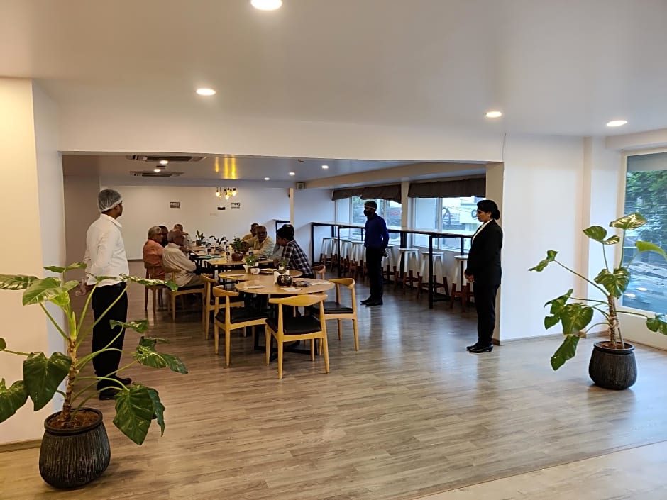 HOTEL ASRANI INTERNATIONAL