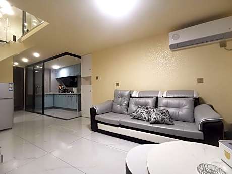 i 星光.赏月  梅溪湖地铁二房 可住四人 洗烘一体 