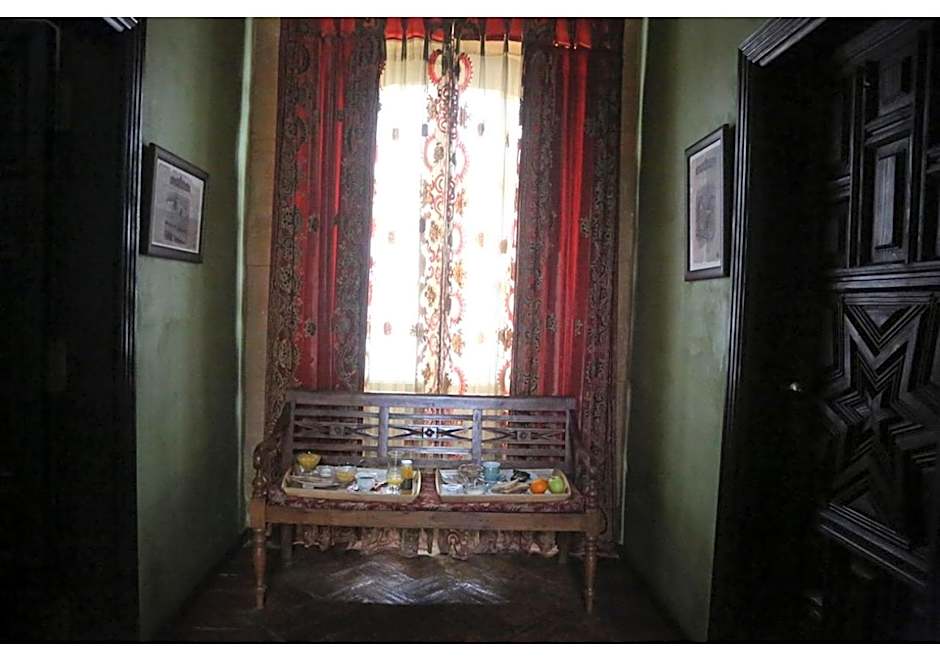 La Casona de Calderon Gastronomic & Boutique Hotel