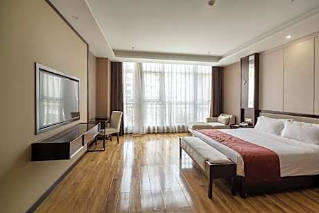 Elan Inn Zigong Molly