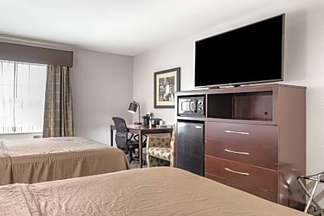 2 queen beds, non-smoking, 32-inch lcd television, microwave and refrigerator, high speed internet access, coffee maker, hairdryer, continental breakfast