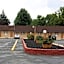 Hallmark Motel