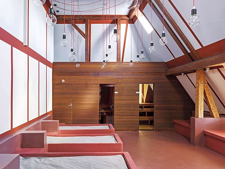Alma Hotel - Boutique hideaway by the lake with rooftop and ladies-only wellness