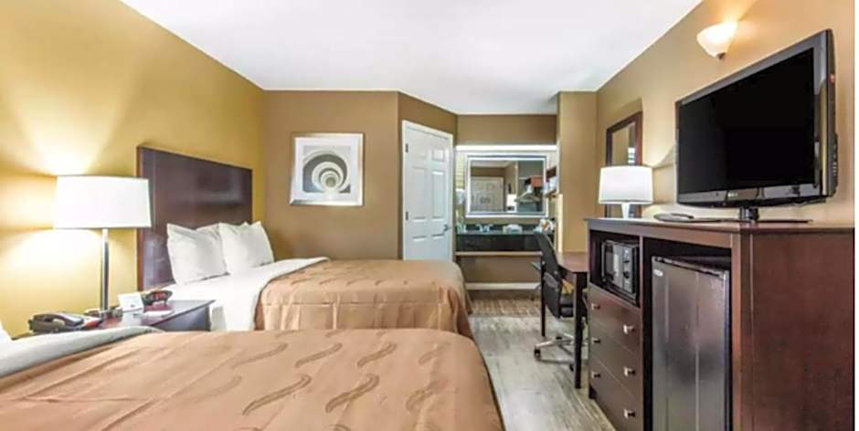 Quality Inn Bessemer I-20 exit 108