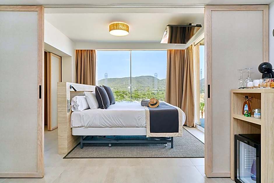 Invisa Hotel Club Cala Verde