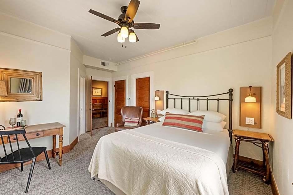 Sonoma Hotel