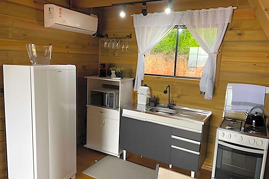 Chalé dos Alpes 1 hidromassagem e Lareira