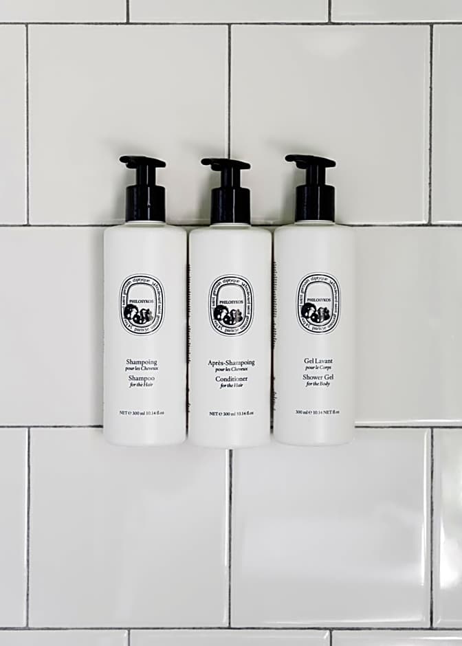 Le Petit Pali at 8th Ave