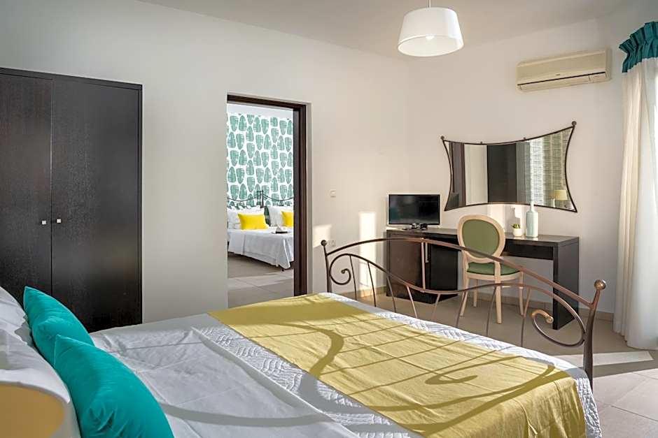 Angela Studios & Apartments