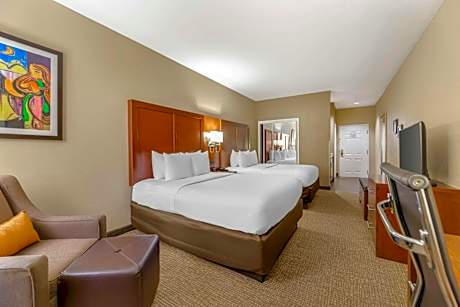 Deluxe Double Room with Two Double Beds - Non-Smoking