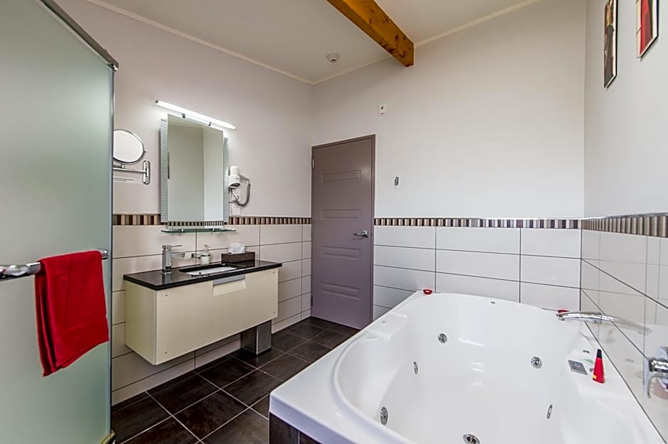 151 On London Motel & Conference Centre