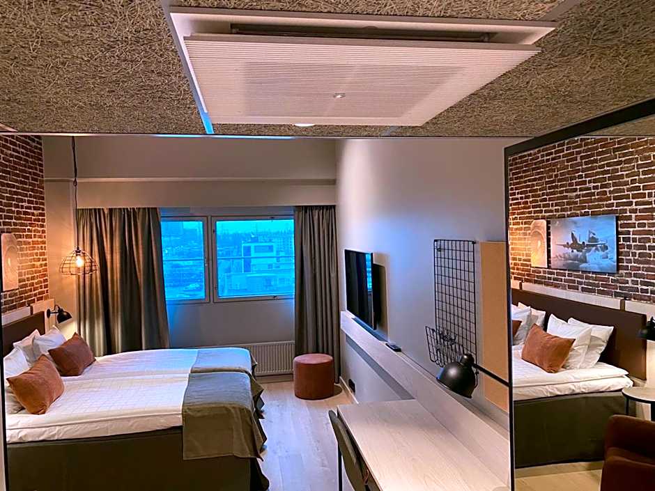 Skyline Airport Hotel