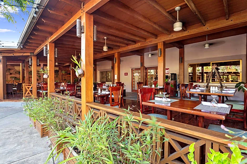 Best Western Plus Belize Biltmore Plaza