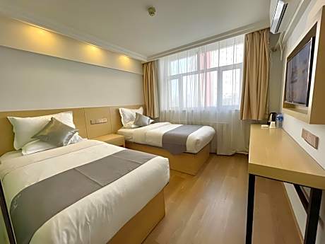 2 Bed Twin Superior Room