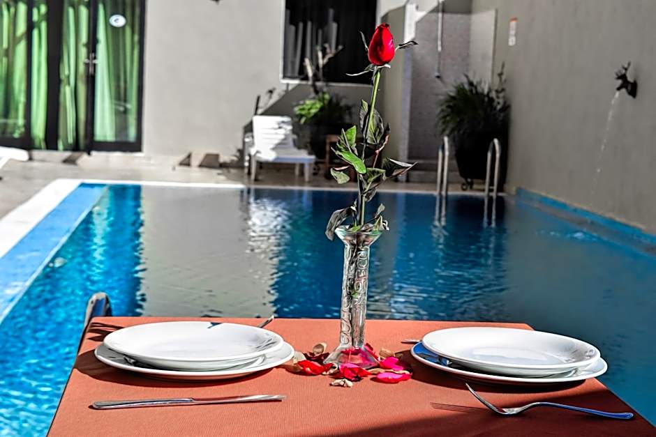 Rose Valley Hotel