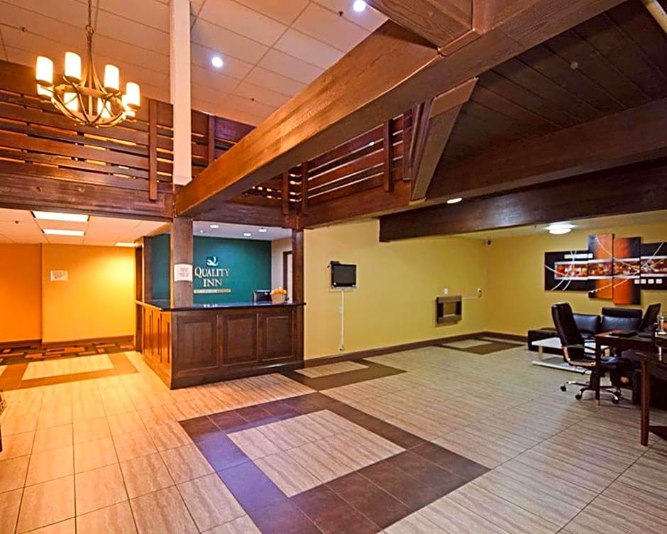 Quality Inn Near Mammoth Mountain Ski Resort