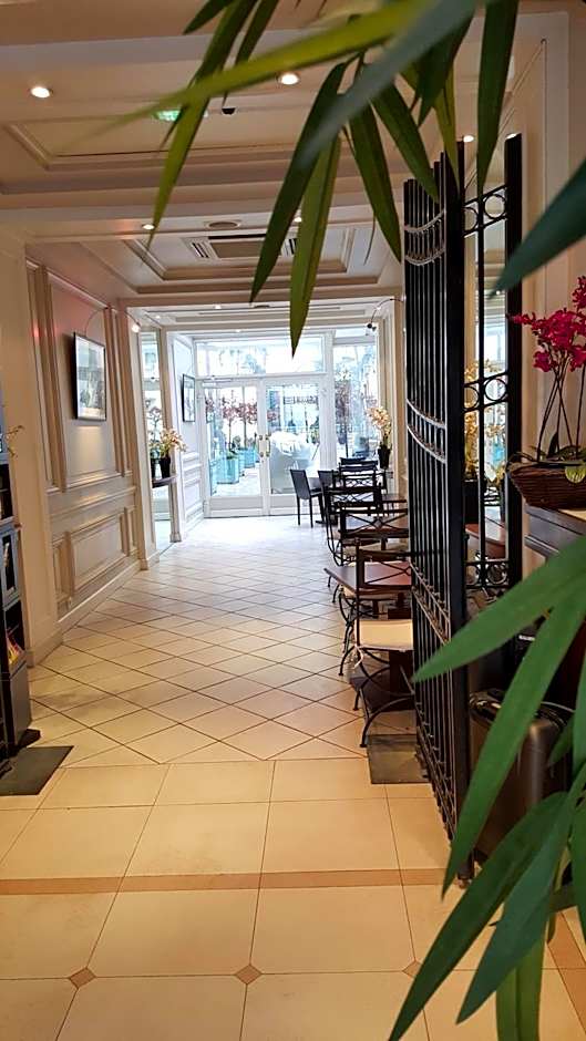 Hotel Suites Unic Renoir Saint-Germain