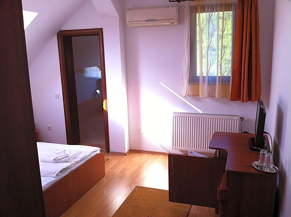 JRB Hotel