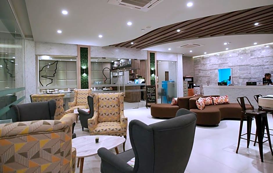 LEVANA PATTAYA HOTEL