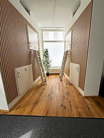 Robin Wood Capsule Hostel