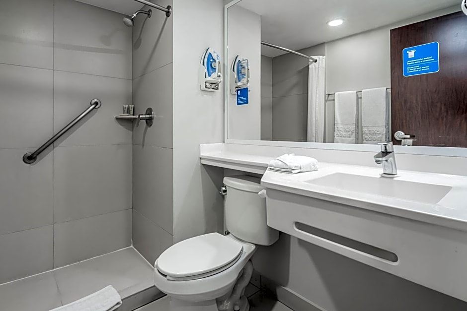 City Express by Marriott Querétaro Juríca