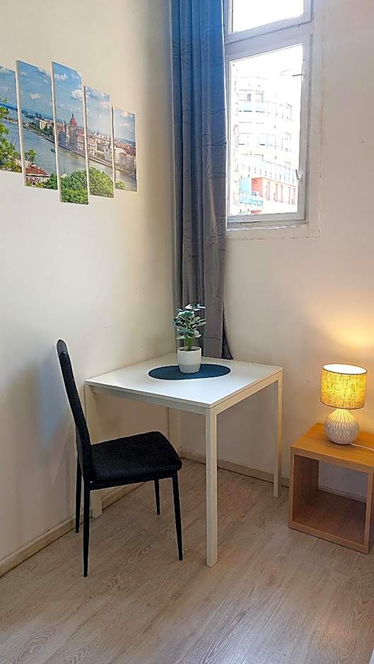 GoodMo Budapest Smart Rooms
