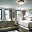 The Raphael Hotel, Autograph Collection by Marriott
