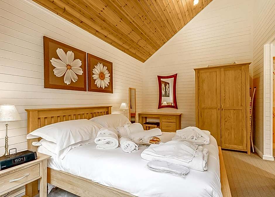 Tilford Woods Lodge Retreat