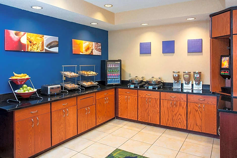 Fairfield Inn by Marriott Middletown Monroe
