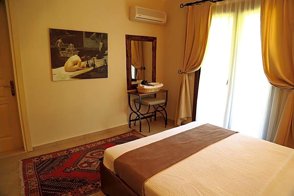 Dardanos Hotel