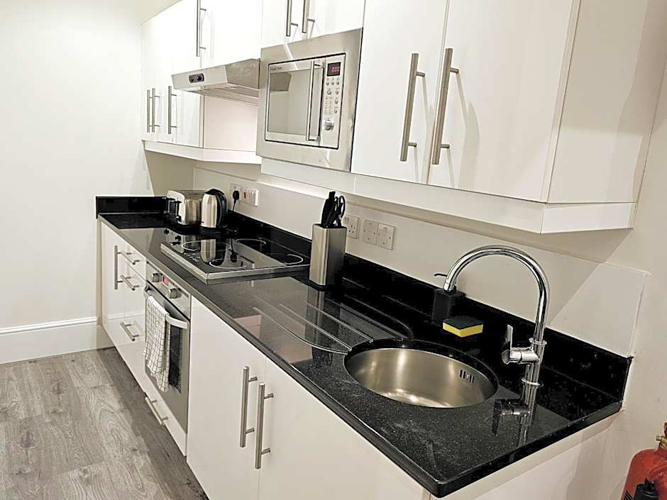 Hyde Park Superior Apartments