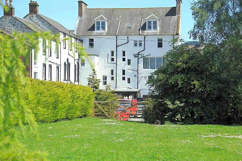 Annandale Arms Hotel