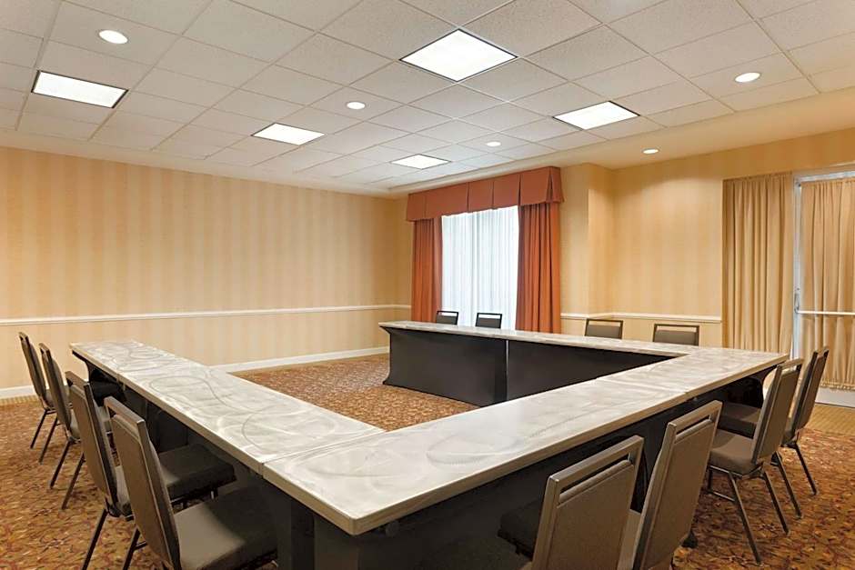Hilton Garden Inn Chicago Oak Brook