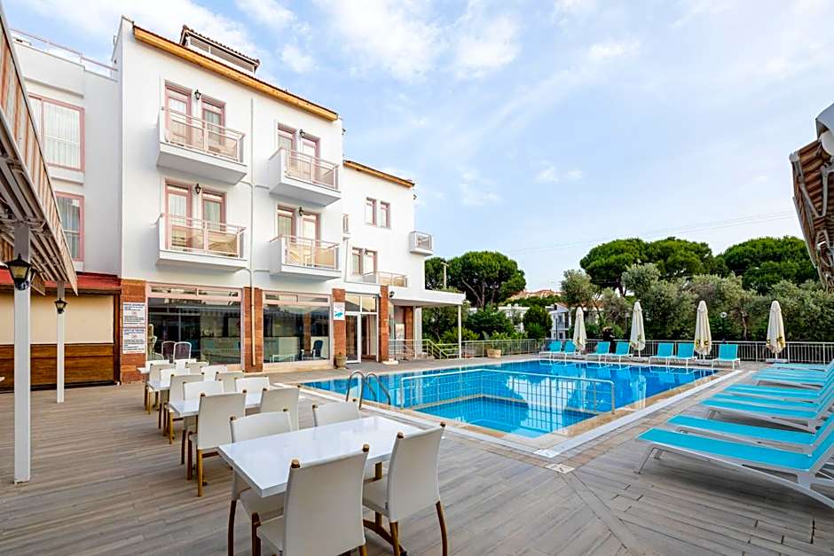Hanedan Beach Hotel