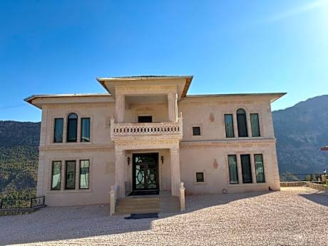 KARADUT PENSION NEMRUT