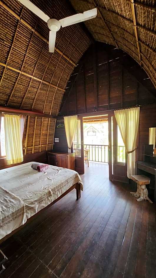 Suka Beach Bungalow