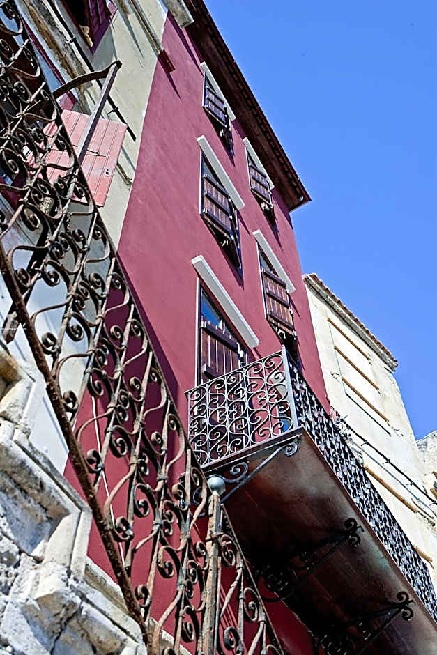 Mosaic Venetian Harbour Suites