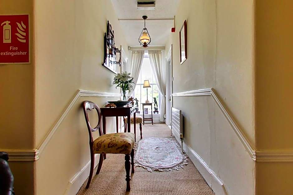 Robin Hill House B&B