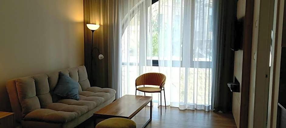 Apartique Hotel