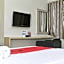 RedDoorz Plus near Sultan Hasanuddin Airport