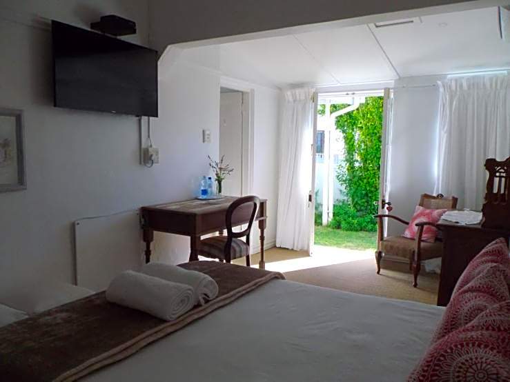 Breeze Inn Guesthouse