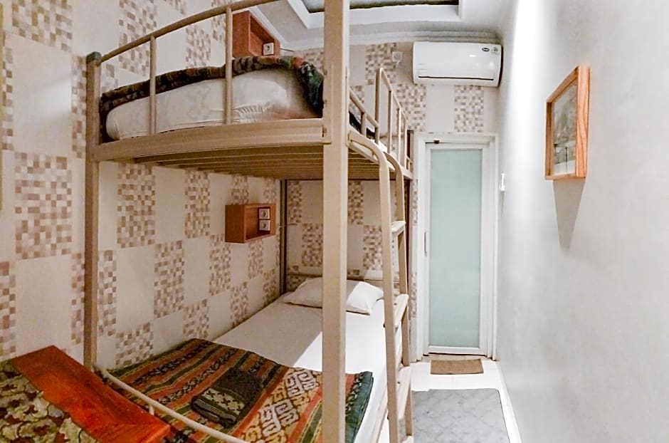 Cabin Purwokinanti Hotel