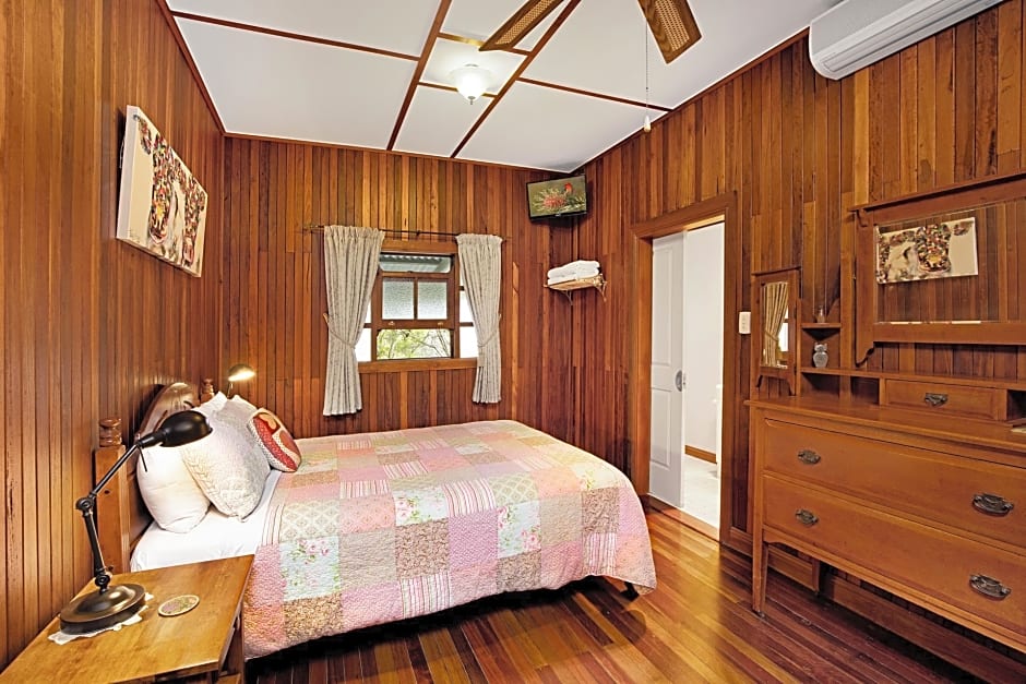 Photo 1 of 3 of Suite