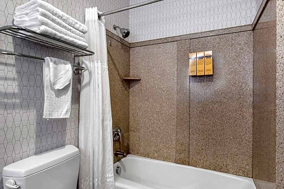 Best Western Plus Abbey Inn