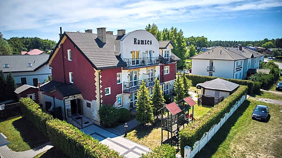 RAMZES-pokoje z balkonami,parking,Blisko do plaży Ustka